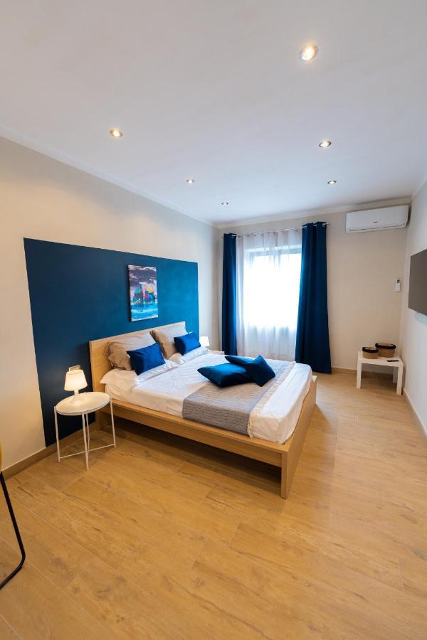 La Casa Di Leo - Rooms At The Feet Of Vesuvius Boscotrecase Bagian luar foto
