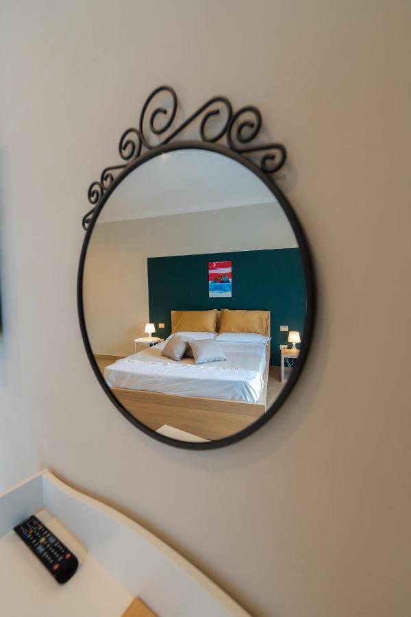 La Casa Di Leo - Rooms At The Feet Of Vesuvius Boscotrecase Bagian luar foto