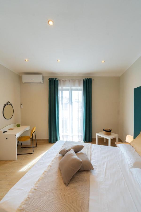 La Casa Di Leo - Rooms At The Feet Of Vesuvius Boscotrecase Bagian luar foto