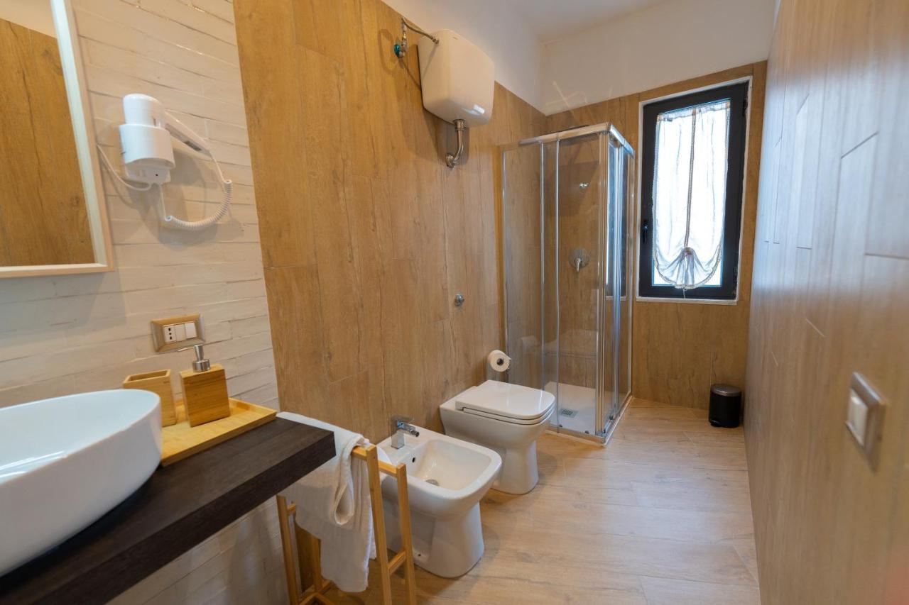 La Casa Di Leo - Rooms At The Feet Of Vesuvius Boscotrecase Bagian luar foto